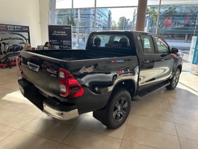 Toyota Hilux Srv 4x4